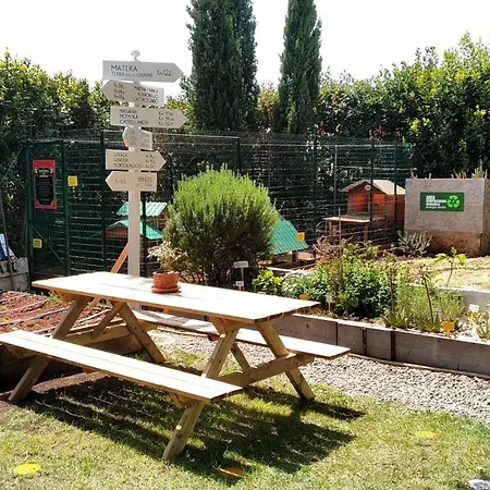 Riparo Di Masseria Urbana אכסניה