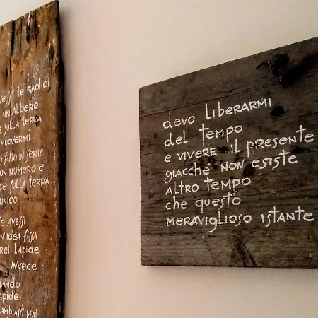 Riparo Di Masseria Urbana אכסניה