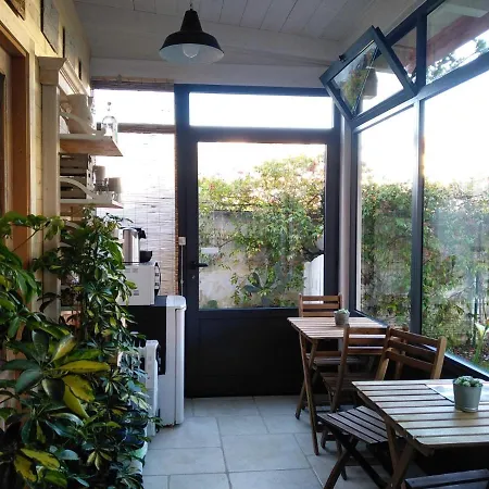 Riparo Di Masseria Urbana Hostel *