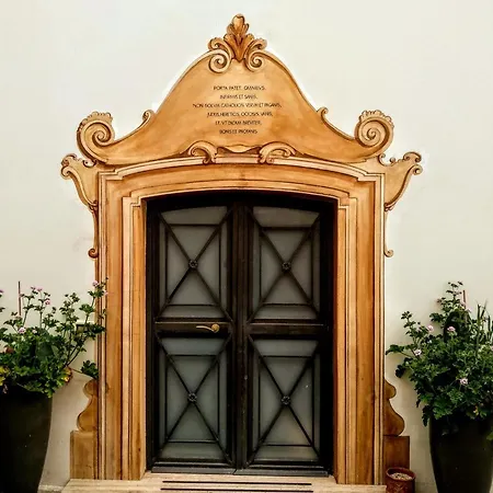 Riparo Di Masseria Urbana Hostel Crispiano